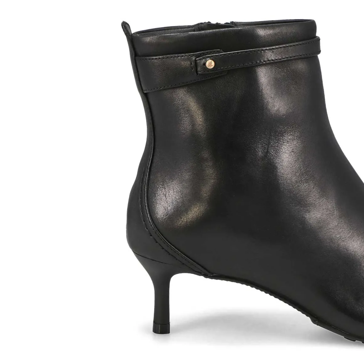 Adela Up Women